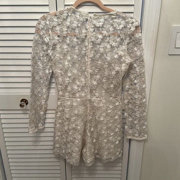 Alexis white romper - Picture 2 of 3